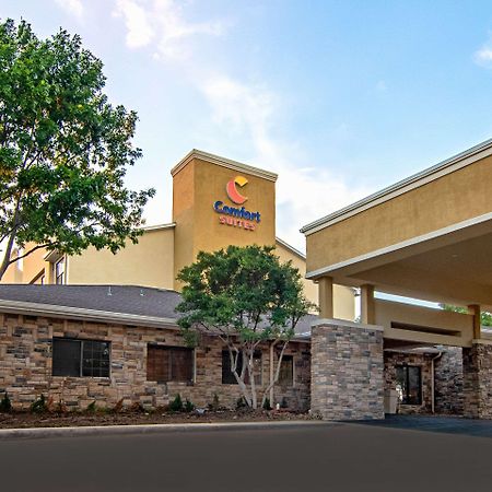 Comfort Suites Nw Dallas Near Love Field Eksteriør bilde