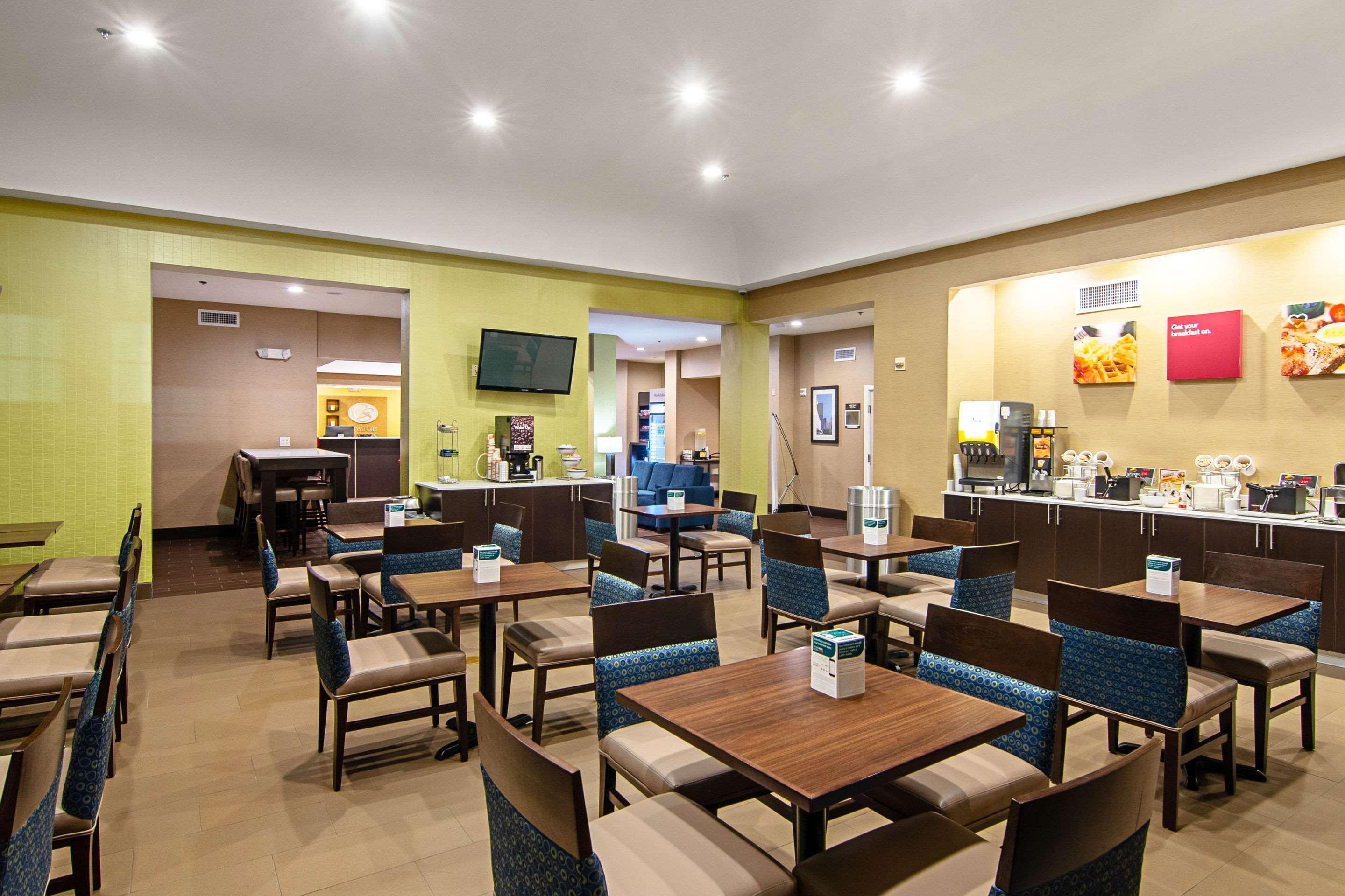 Comfort Suites Nw Dallas Near Love Field Eksteriør bilde